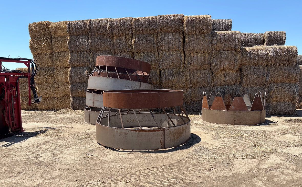 round bale feeders